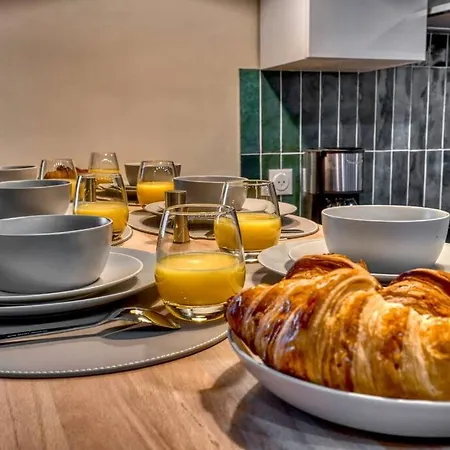 65m2luxury 2 Bdr - Eiffel Tower Париж