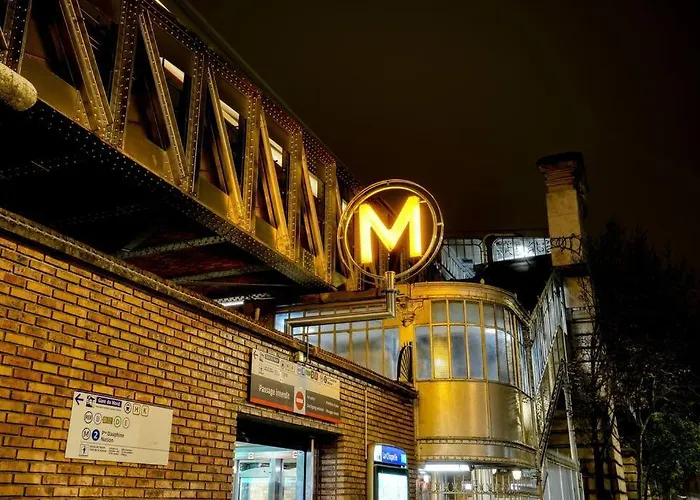 65m2luxury 2 Bdr - Eiffel Tower * 巴黎